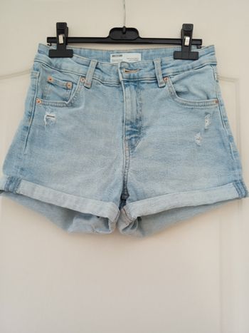 Short en jean bleu clair taille 36