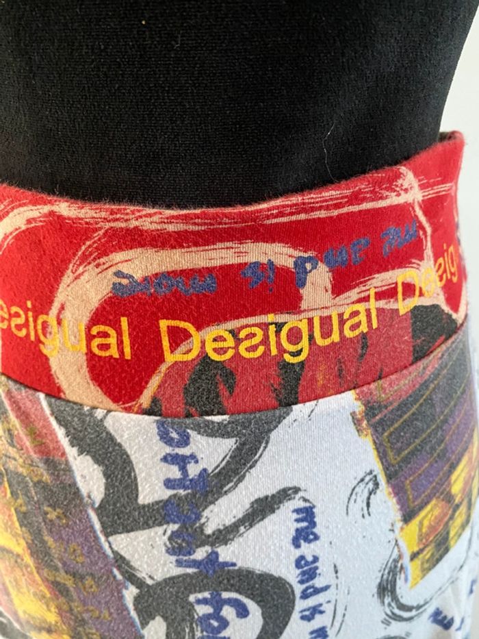 Jupe Desigual taille XS et foulard Desigual - photo numéro 3