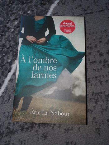 Livre "À l'ombre de nos larmes"