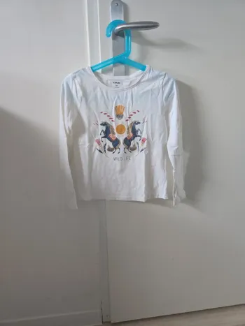 T-shirt manches longues fille taille 6ans kiabi