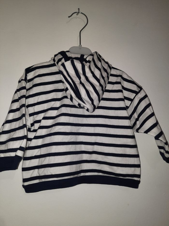 Gilet à capuche Petit  ateau 12 mois - photo numéro 2