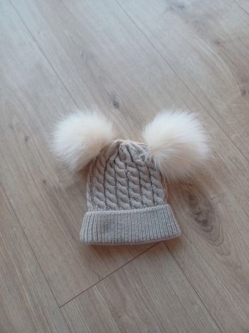 Bonnet double pompons