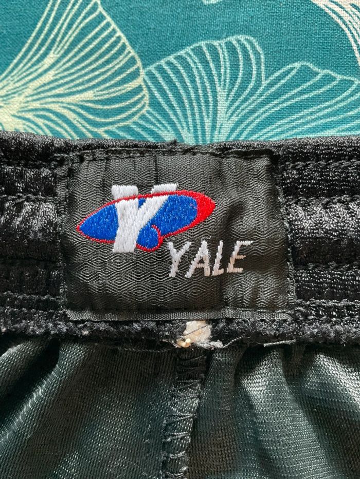 Short léger de sport noir pour homme Yale Longhorns fabriqué aux USA taille M 372 - photo numéro 9