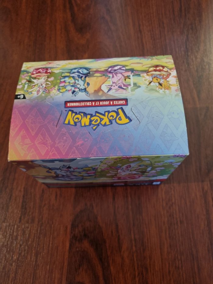 Display tin pokemon ev8.5 évolutions prismatiques - photo numéro 10