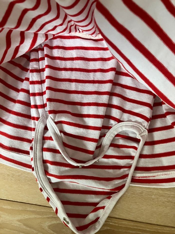 Robe H&M 2-4 mois - photo numéro 3
