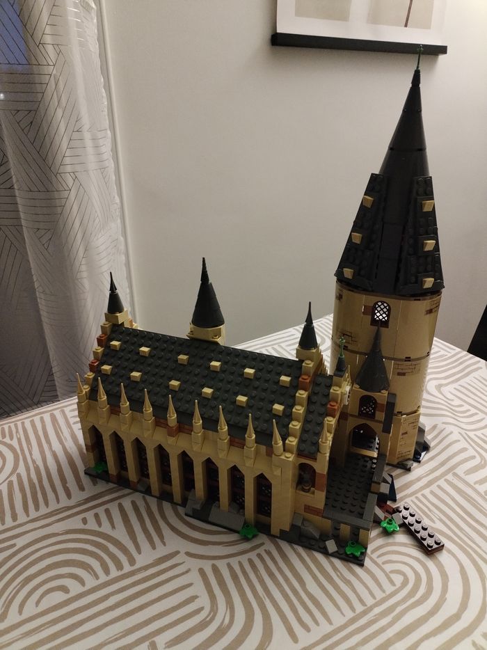 Lego Harry Potter 75954 La grande salle du château de Poudlard - photo numéro 2