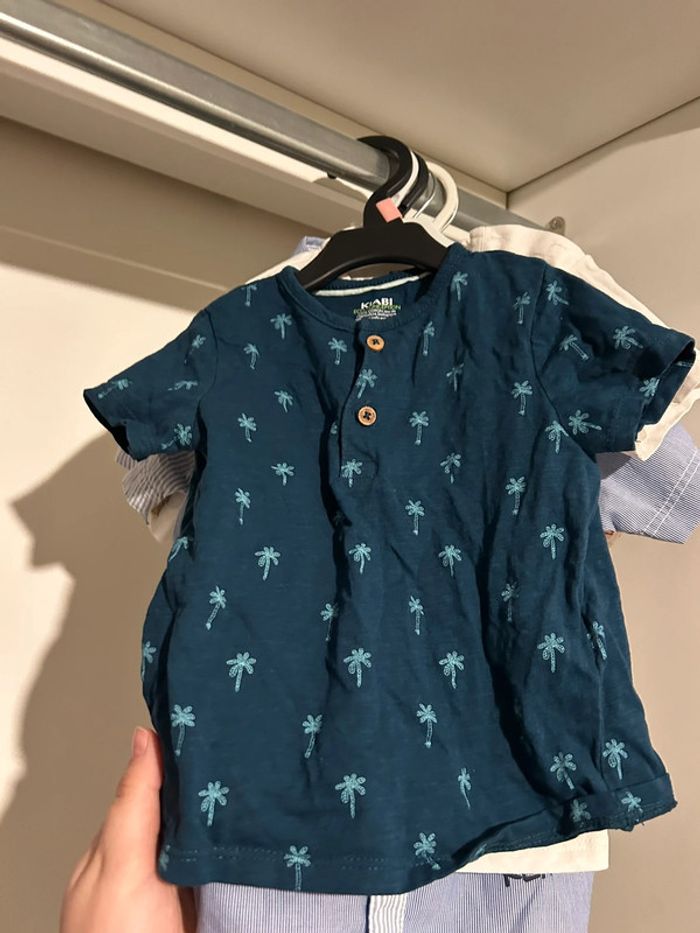 T-shirt kiabi 18 mois