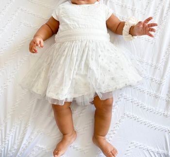 Robe blanche taille 3 mois