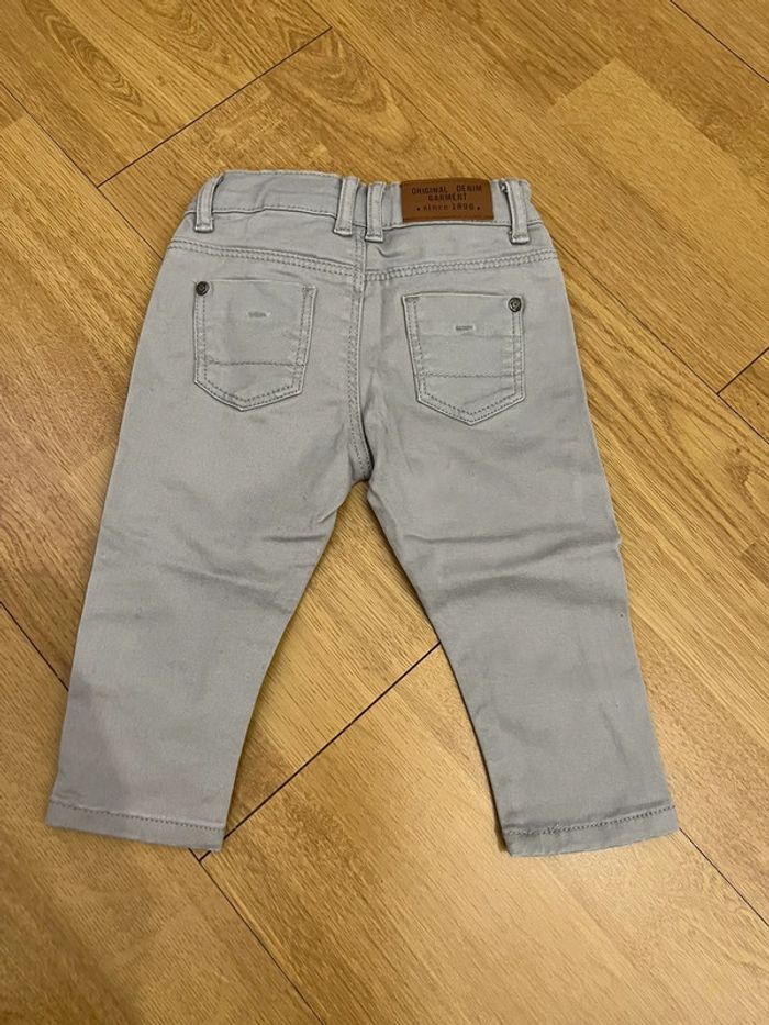 Jeans gris 6 mois - photo numéro 2