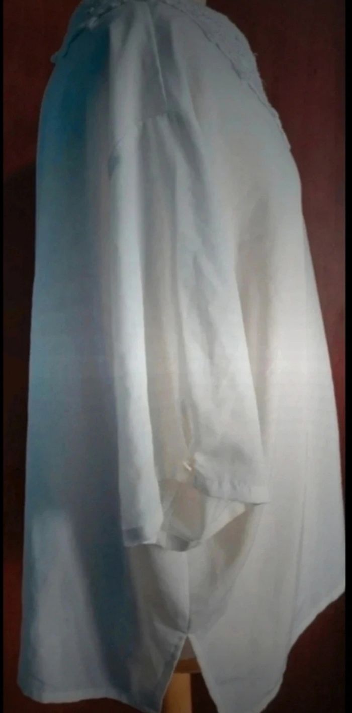 Chemise blanc cassé a dentelle femme - photo numéro 4
