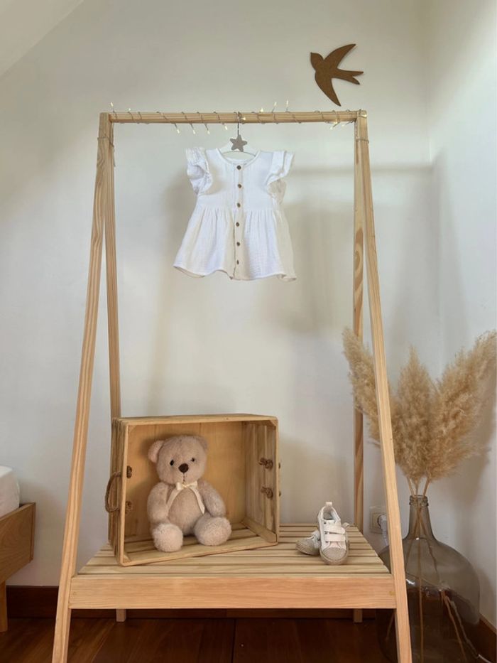 Robe volant blanche taille 18/24 mois