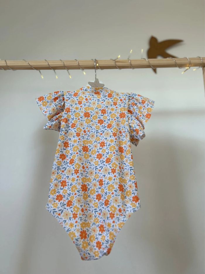 Maillot de bain fleuris fille - photo numéro 2