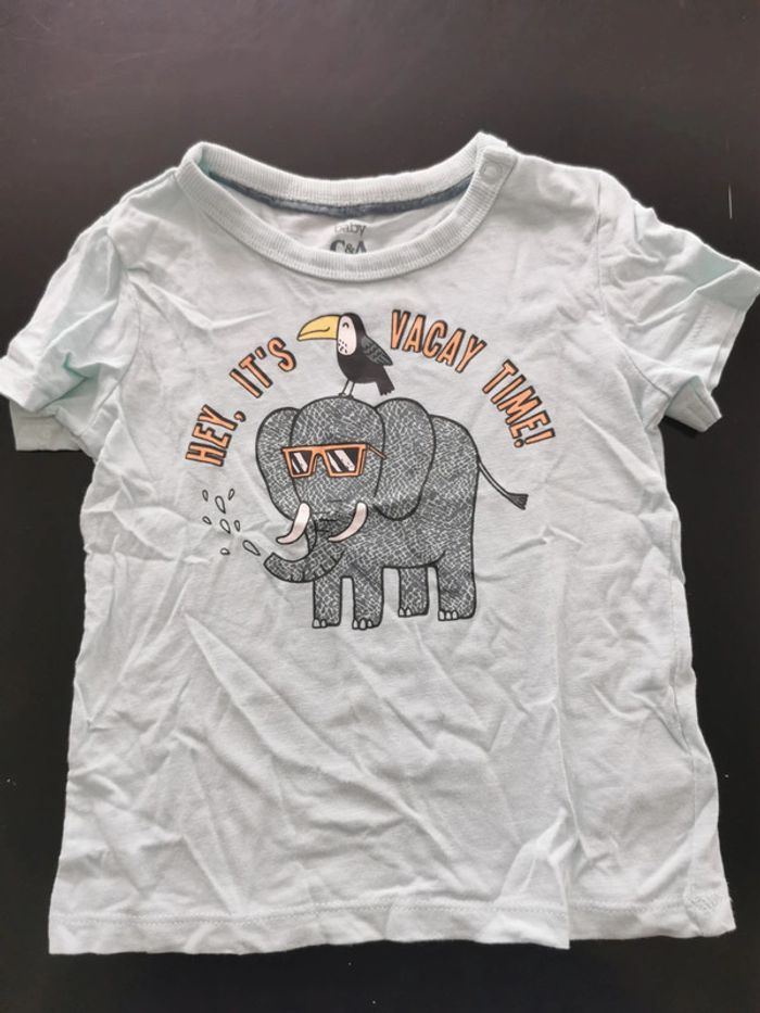 Tee-shirt C&A taille 24/36 mois
