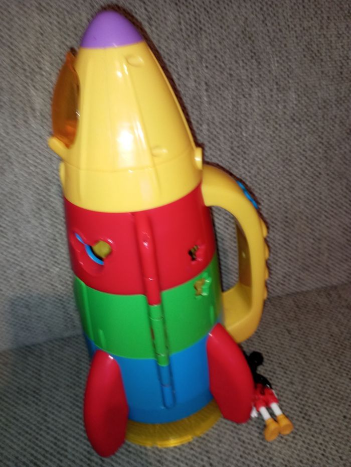 Mickey Fusée - photo numéro 7