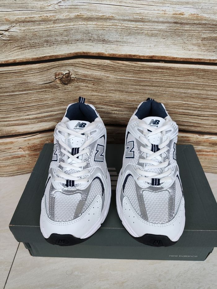 Originais New Balance 530 White Silver Navy Taille 41.5 - photo numéro 5