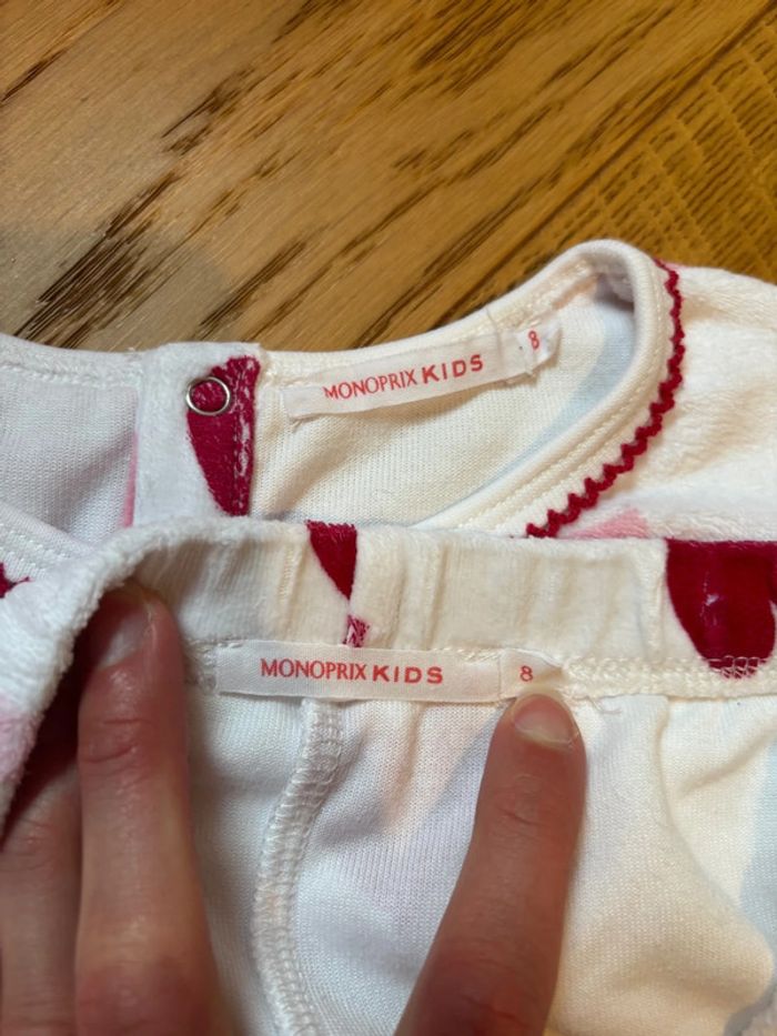 Superbe pyjama 2 pièces cœur Monoprix 8 ans - photo numéro 4