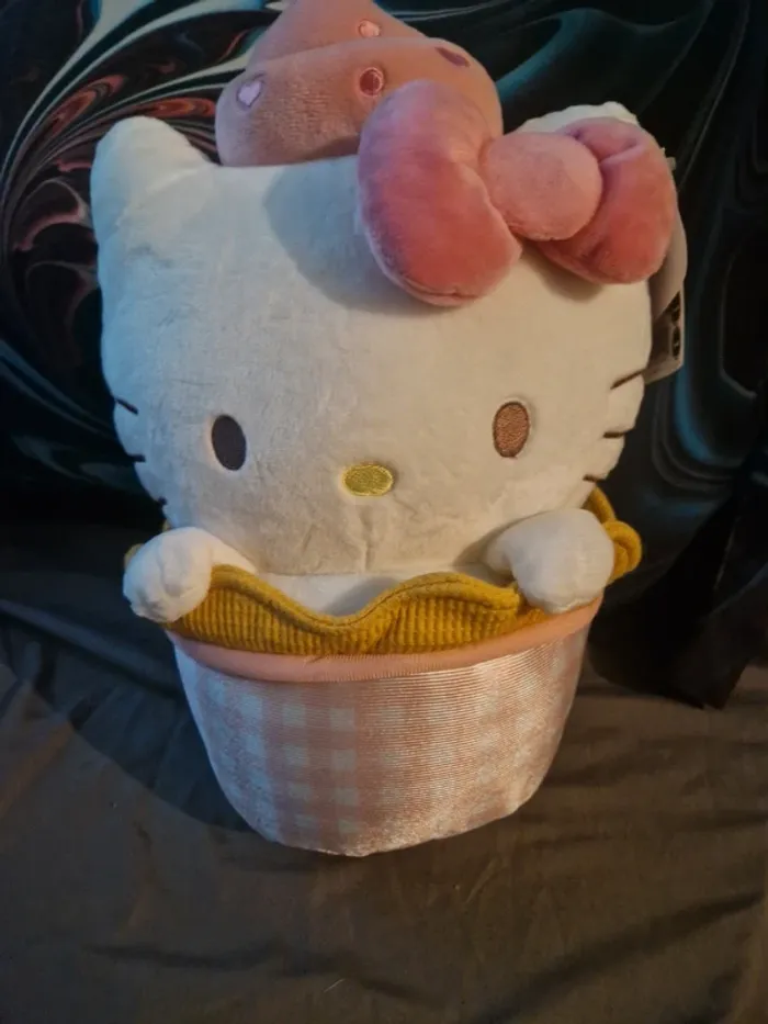 Peluche hello kitty - photo numéro 3