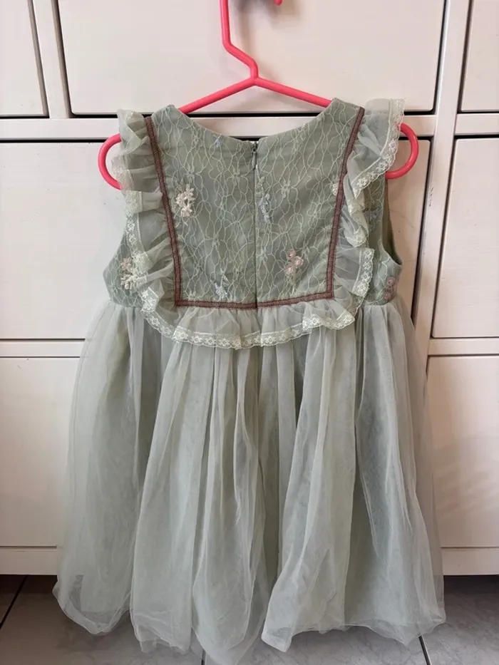 Robe en tulle - photo numéro 4