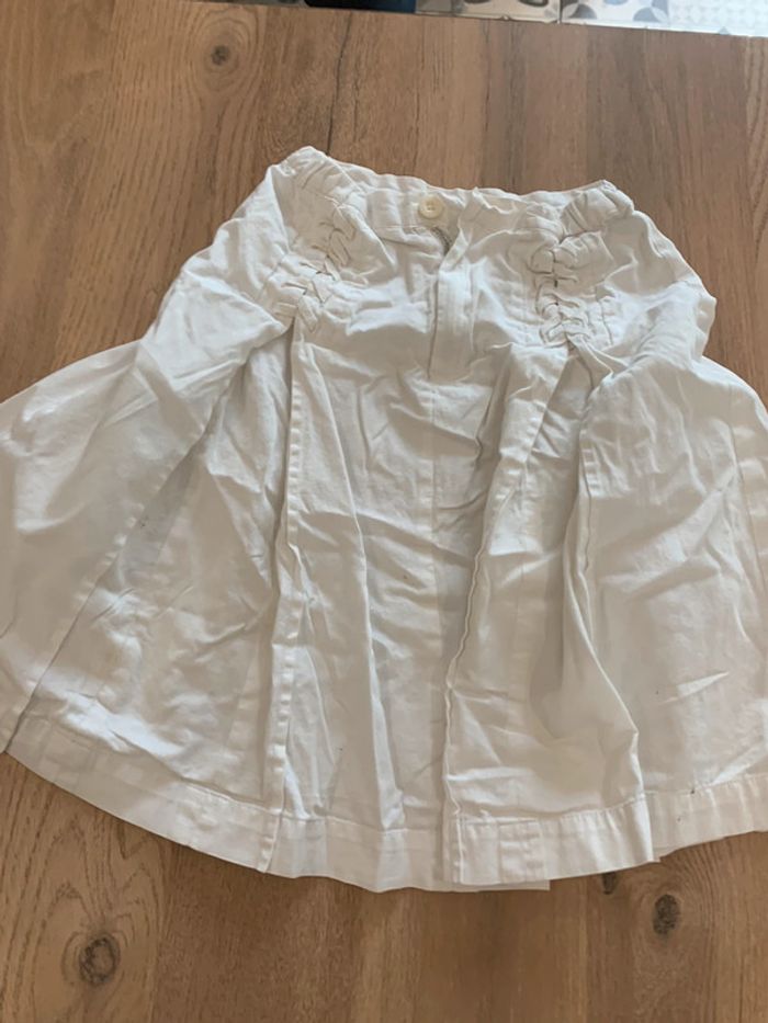 Jupe à l heure anglaise6 ans tbe