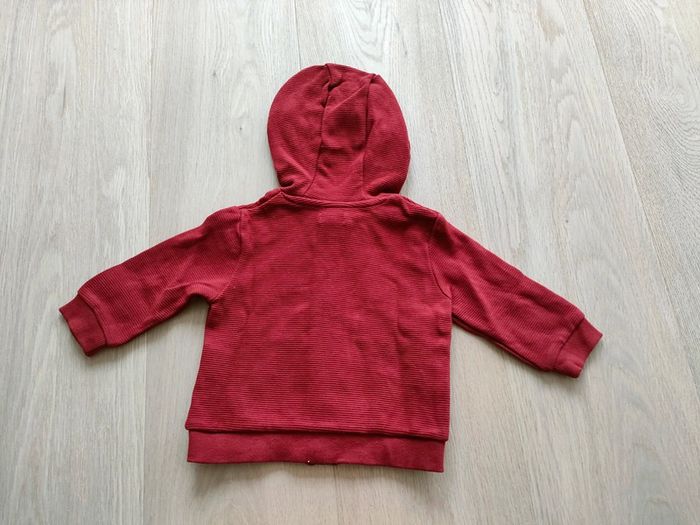 Gilet zippé bordeaux - Taille 9 mois - photo numéro 2