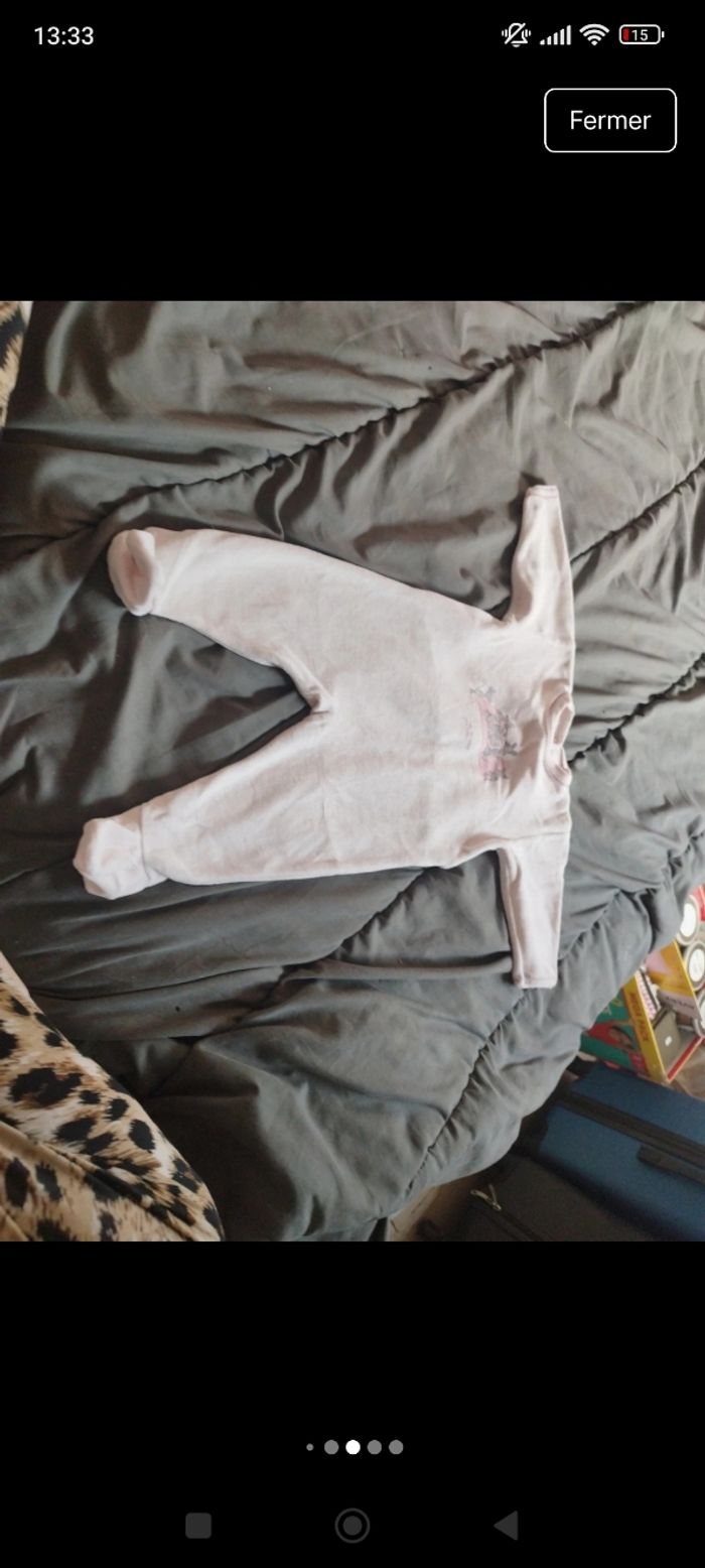 Lot de pyjama bébé fille taille 6 mois - photo numéro 9