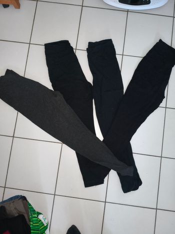 Lot vêtements grossesse + allaitement – 27 pièces T.42/44
