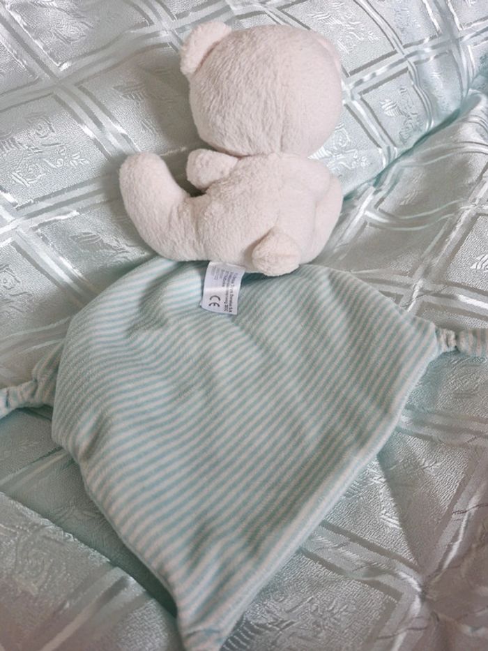 Doudou ourson avec mouchoir bleu Simba - photo numéro 5