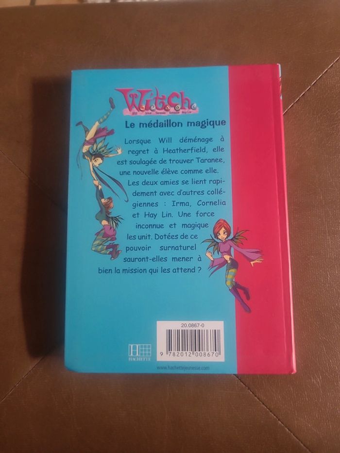 With le médaillon magique - photo numéro 2