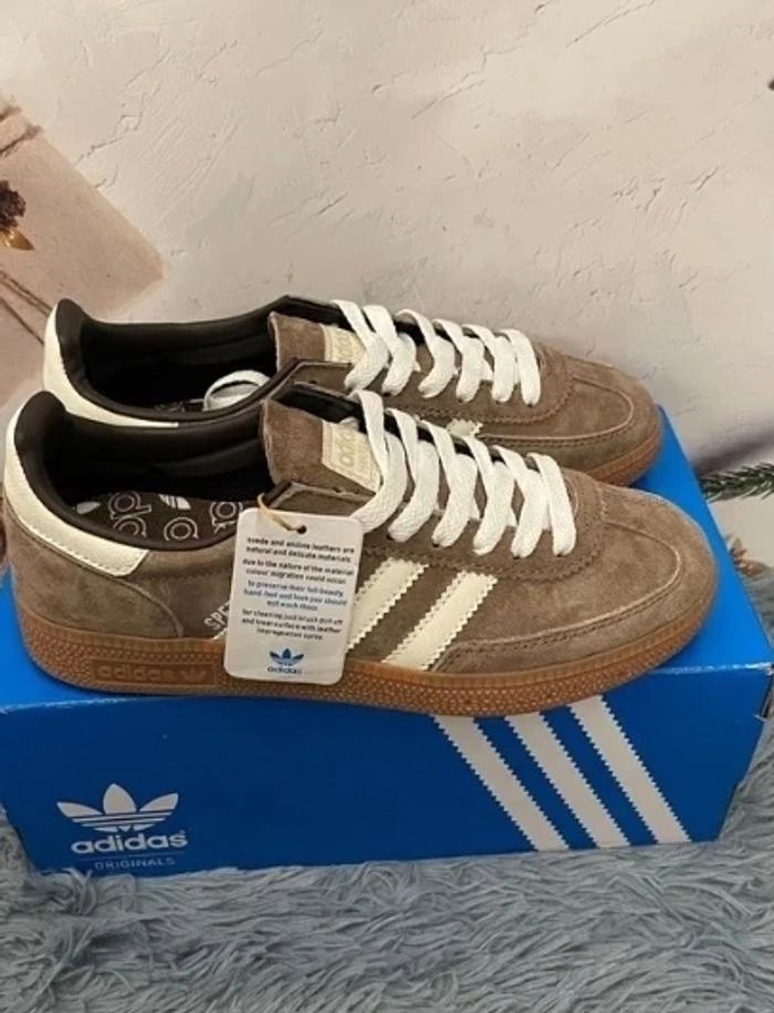 Adidas handball spezial Taille 41 - photo numéro 4