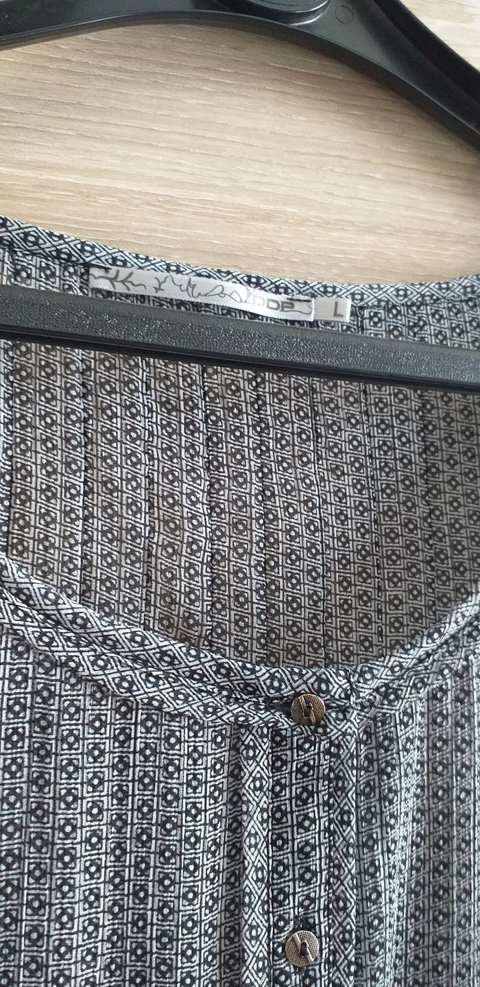 Robe à motifs transparente - photo numéro 2