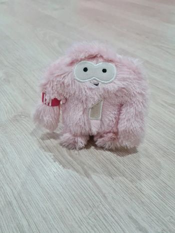 Peluche monstre Adidas