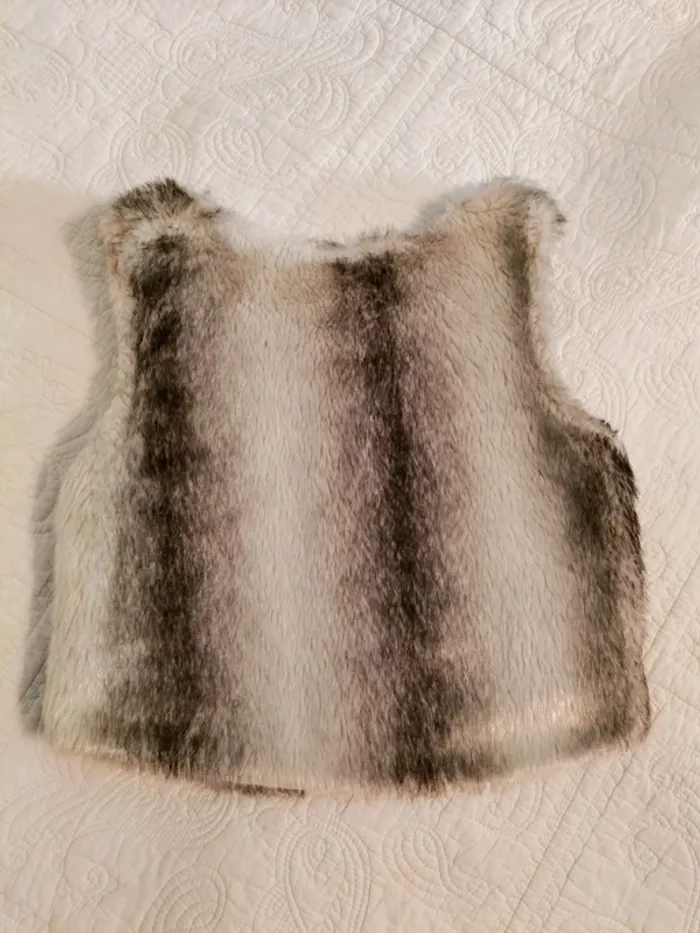 Gilet sans manche - fausse fourrure - gris - 10 ans - photo numéro 2