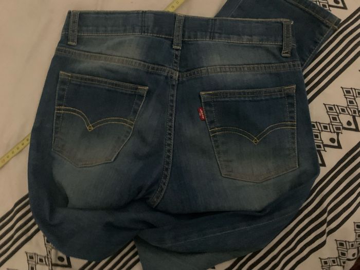 Jean’s levis taille 14ans état impeccable - photo numéro 7
