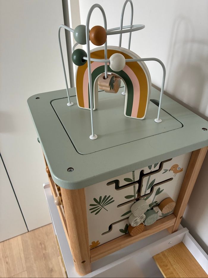 Cube d’activité Vertbaudet