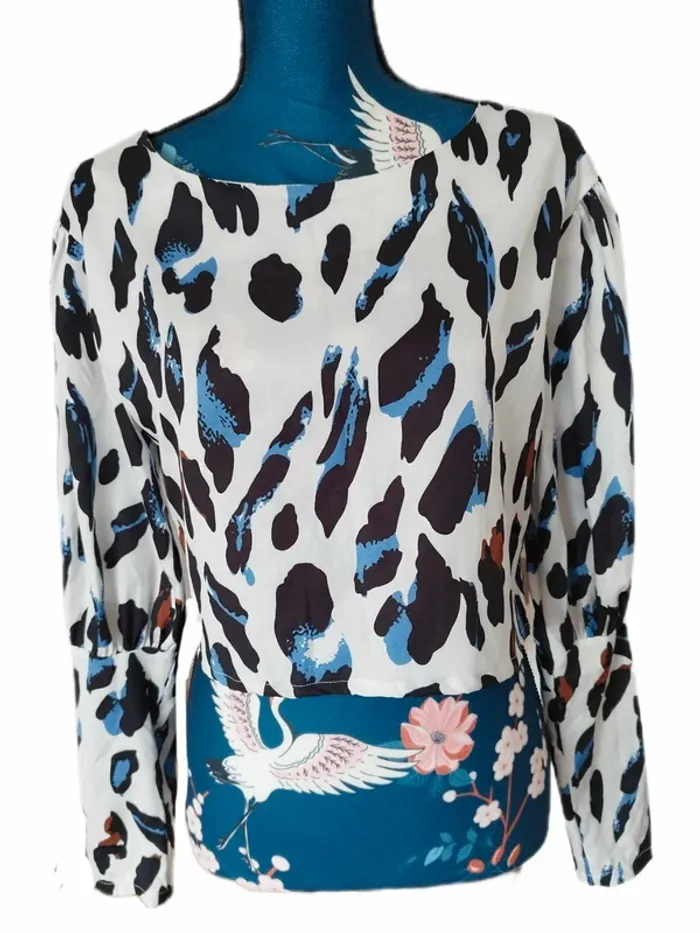Blouse courte crop top léopard- Drop Sauvage - photo numéro 2