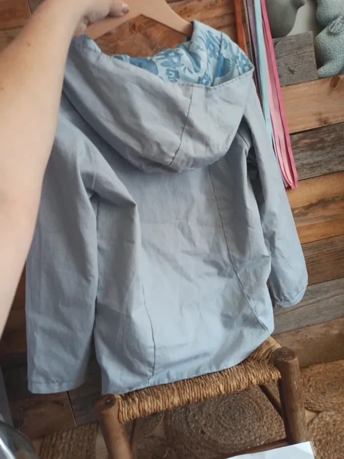 Veste a capuche fait main tbe 8 ans - photo numéro 5