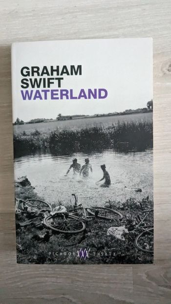 Waterland version anglaise de poche