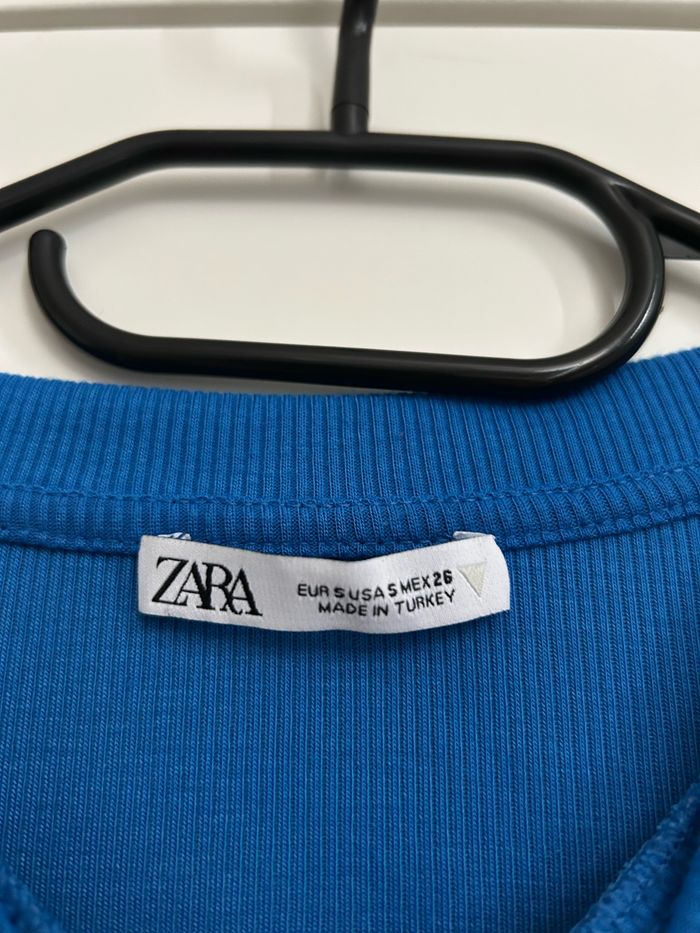 Top court bleu uni Zara Tailles S-M - photo numéro 5