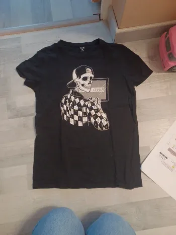 Tee shirt