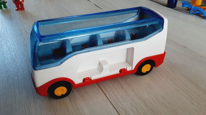 Jeu jouet Playmobil Autocar de voyage 4 places - photo numéro 2
