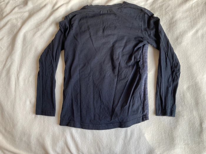 Tee-shirt manches longues style polo kiabi 8 ans - photo numéro 4