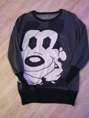 Pull fin mickey