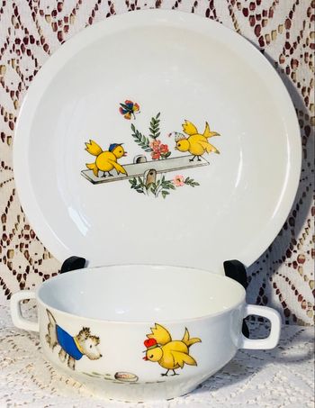 Ensemble deux pièces pour le repas  de bébé  vintage