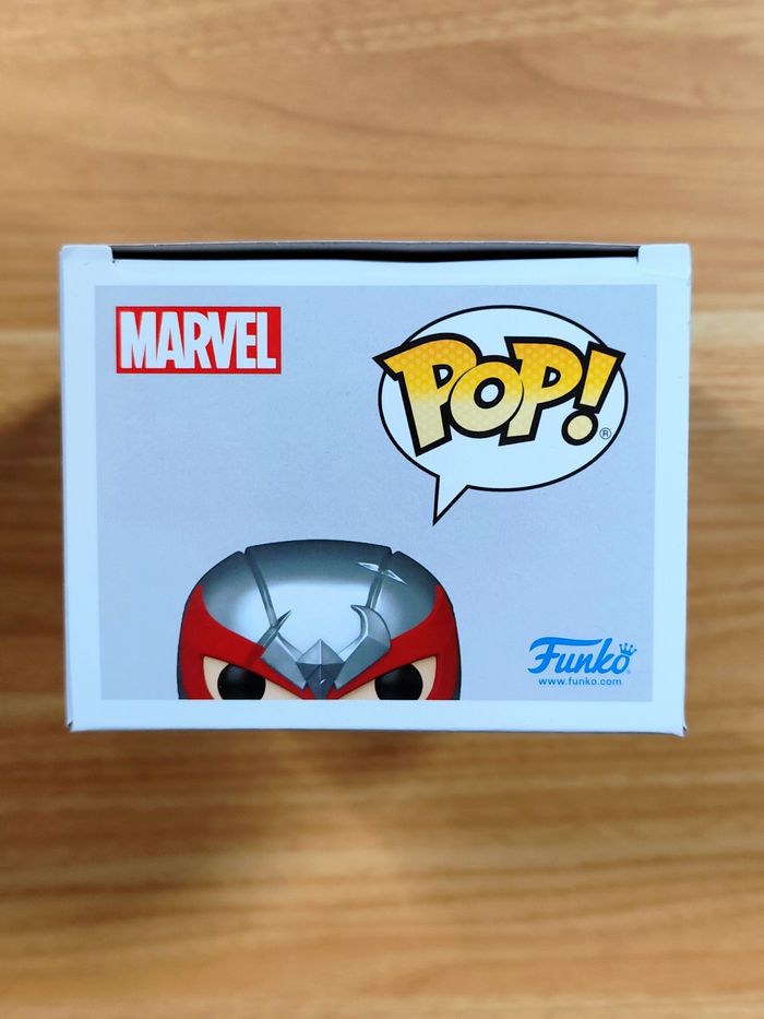 Funko Pop! Marvel Rivals Magneto 1065 - Tête Oscillante Bobblehead - photo numéro 5
