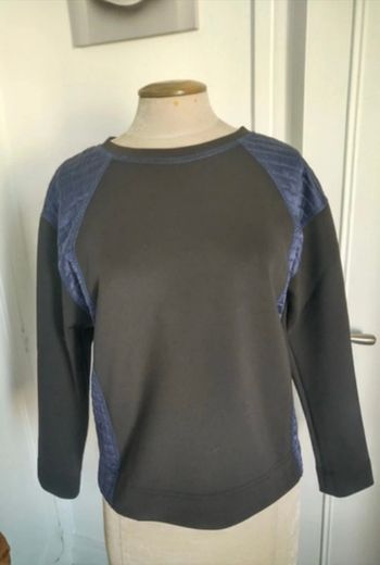 Pull Sandro noir et bleu taille 38