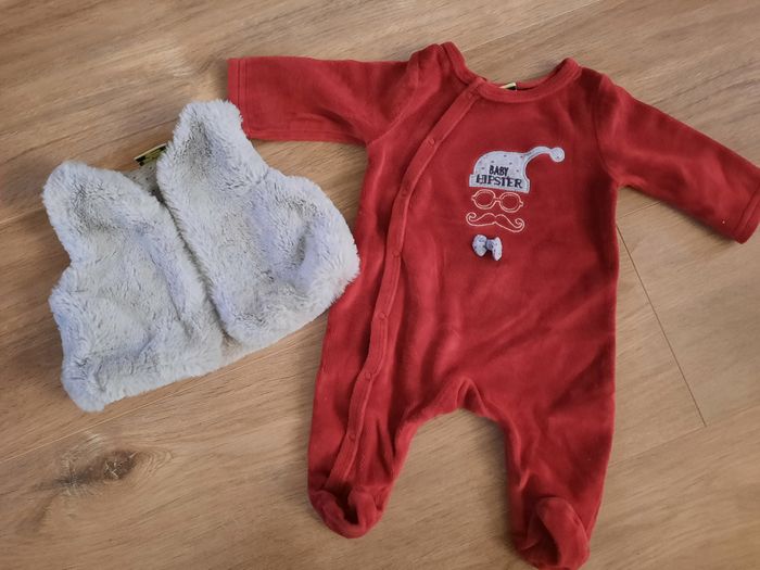 Pyjama/ grenouillère garçon velours rouge "Baby hipster" TAO 1 mois
