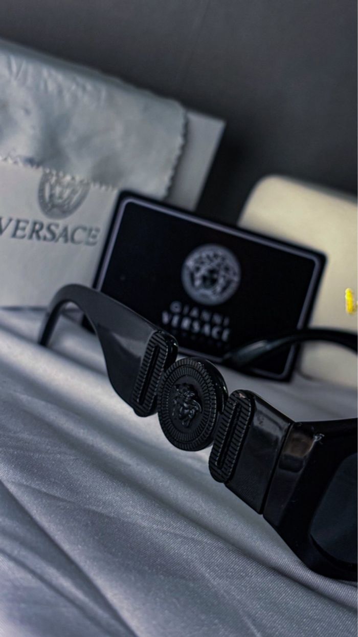 Lunettes de soleil noir - photo numéro 5