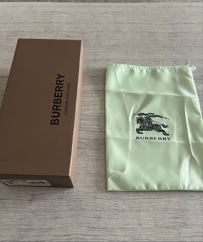 Claquette Burberry - photo numéro 2