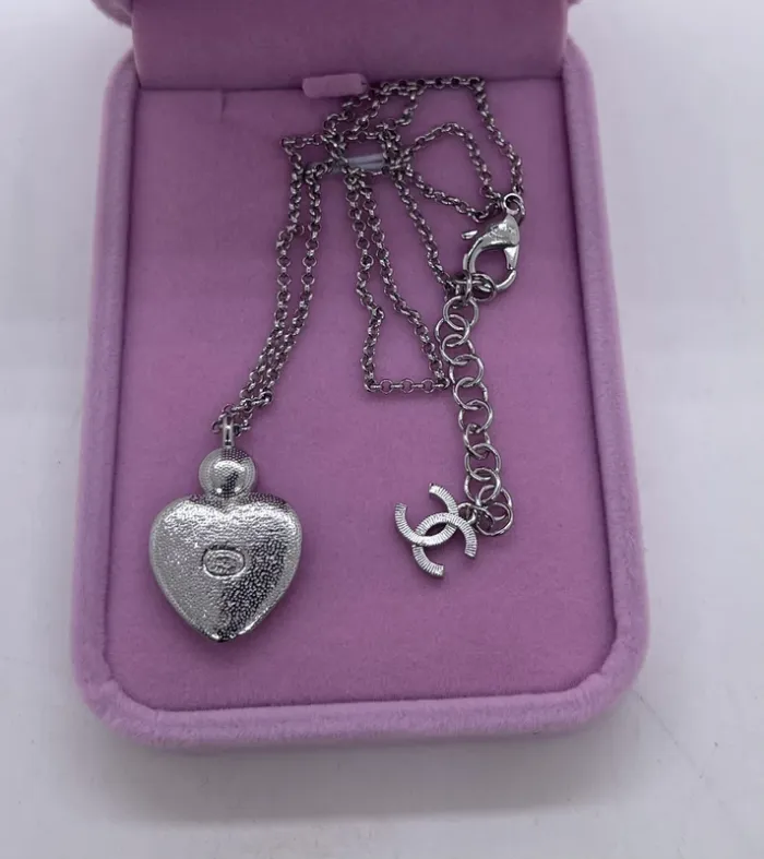 Collier argenté cœur résine bleue - photo numéro 2