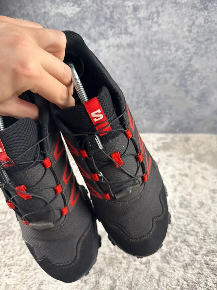 Salomon Wattara Trail Shoes - Black & Red - photo numéro 12